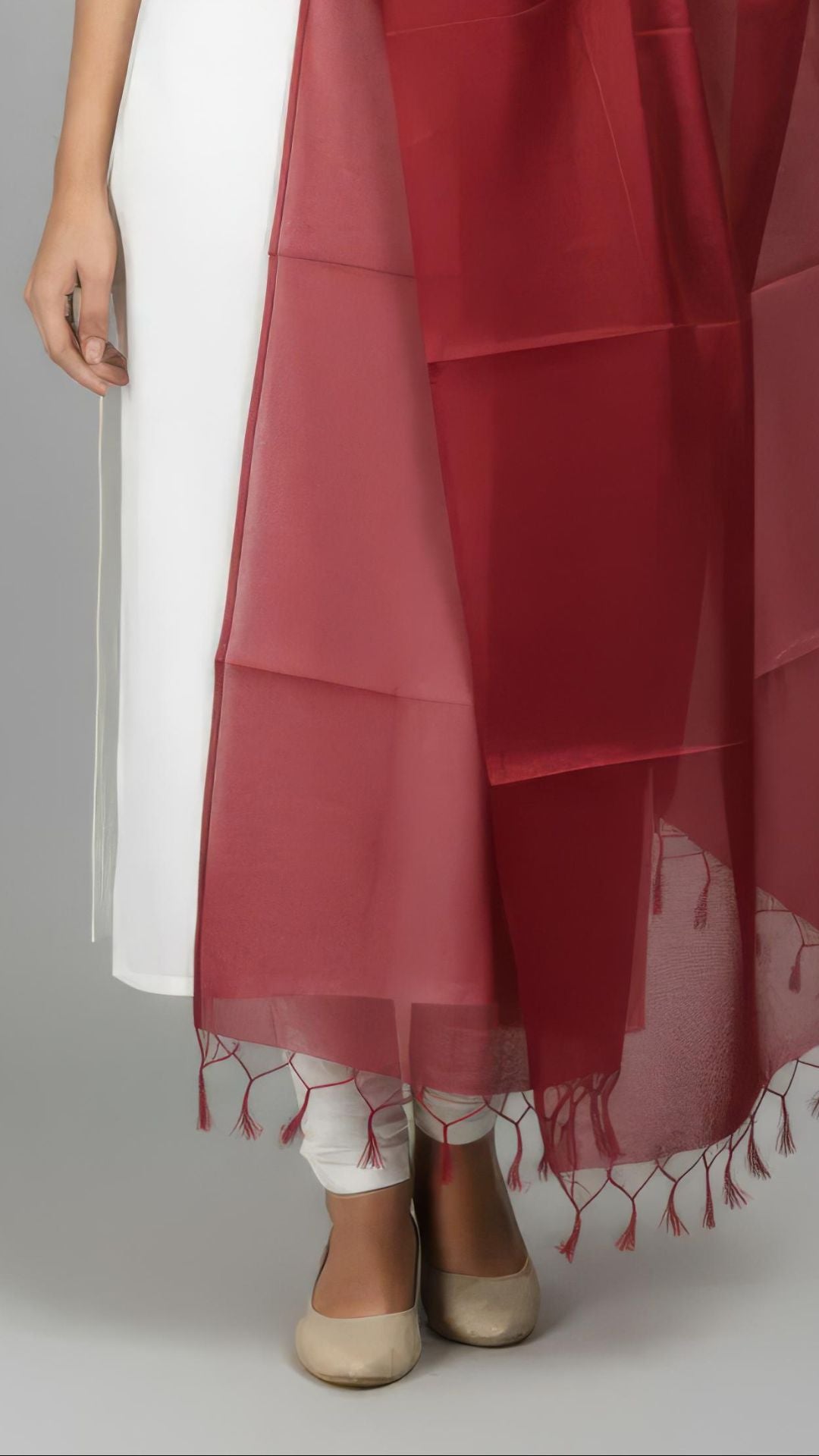 Maroon Banarasi Plain Dupatta - 2.5 Mtr