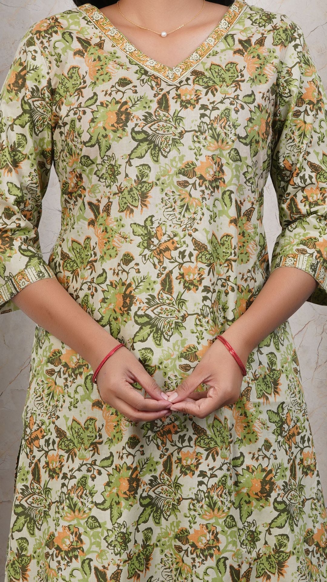 Green Printed Cotton Side Slit Kurta (Only Kurta)