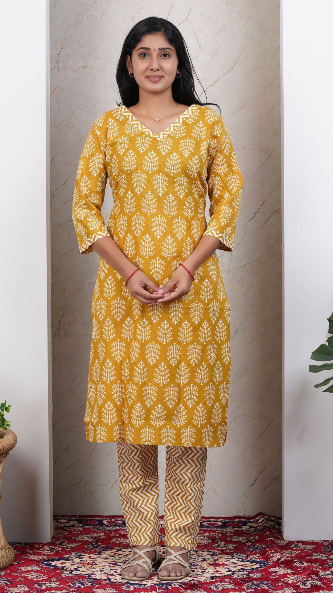 Yellow Printed Cotton Side Slit Kurta (Only Kurta)