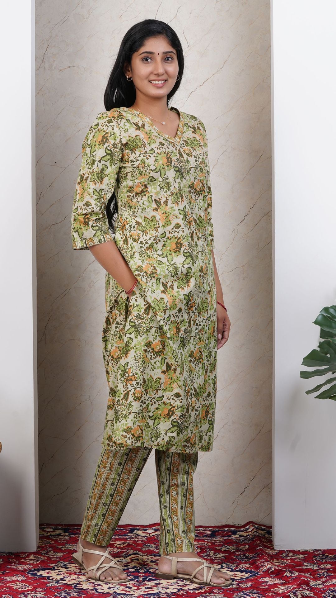 Green Printed Cotton Side Slit Kurta (Only Kurta)