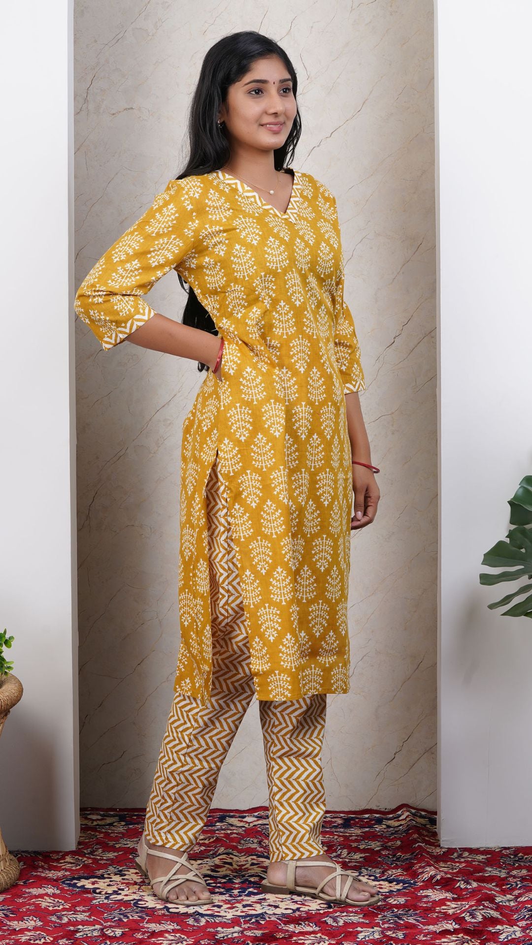 Yellow Printed Cotton Side Slit Kurta (Only Kurta)