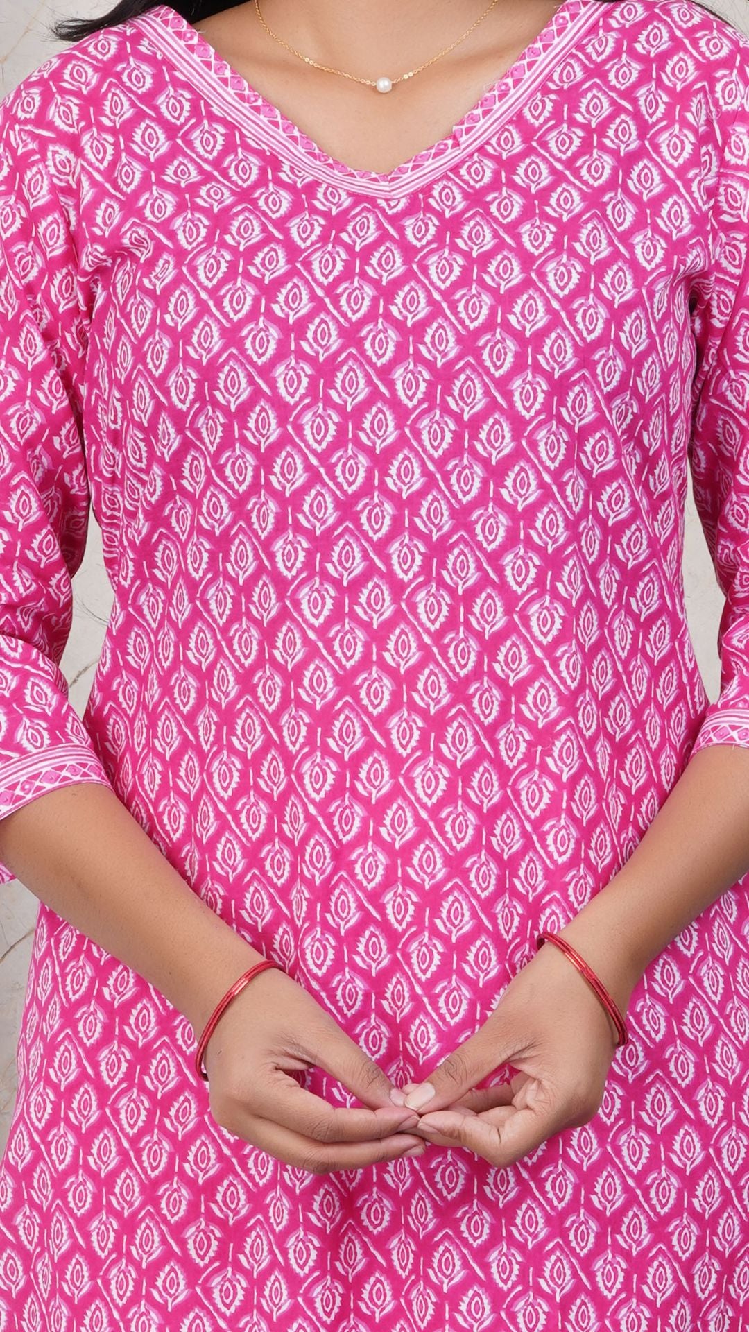 Pink Printed Cotton Side Slit Kurta (Only Kurta)