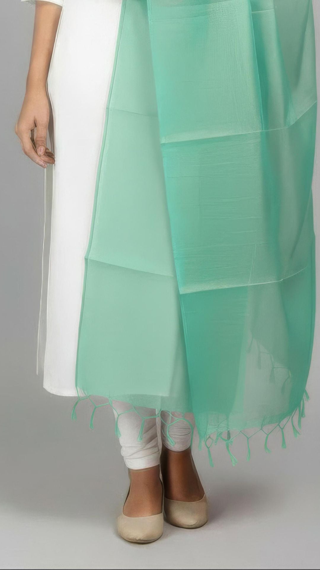 Light Teal Green Banarasi Plain Dupatta - 2.5 Mtr